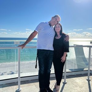 Meet your Posher, Ramon j